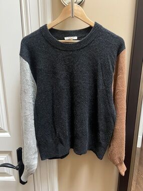 Splendid cashmere Colorblock Crewneck Sweater in Black, Gray & Brown